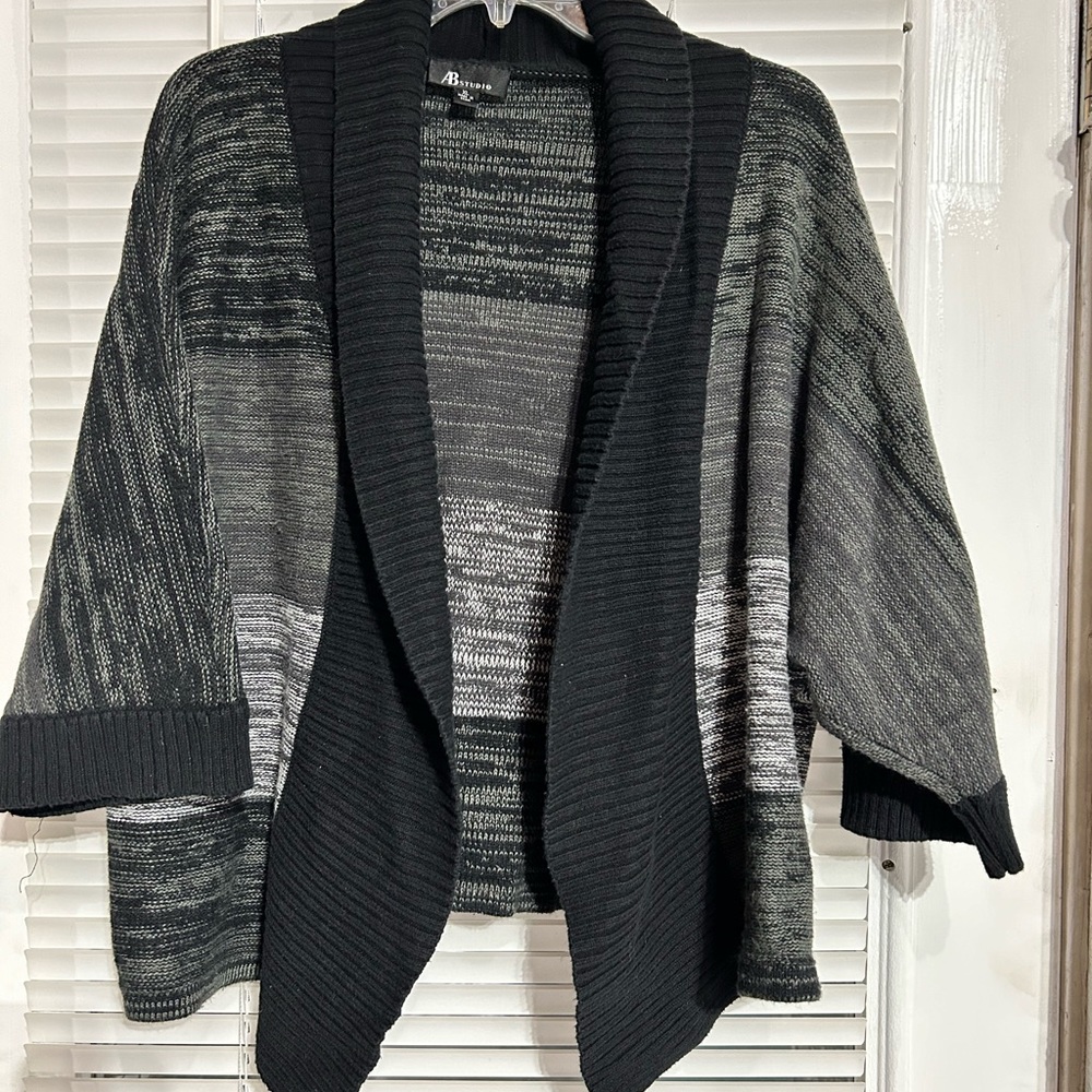 ABStudio XL Cardigan Sweater